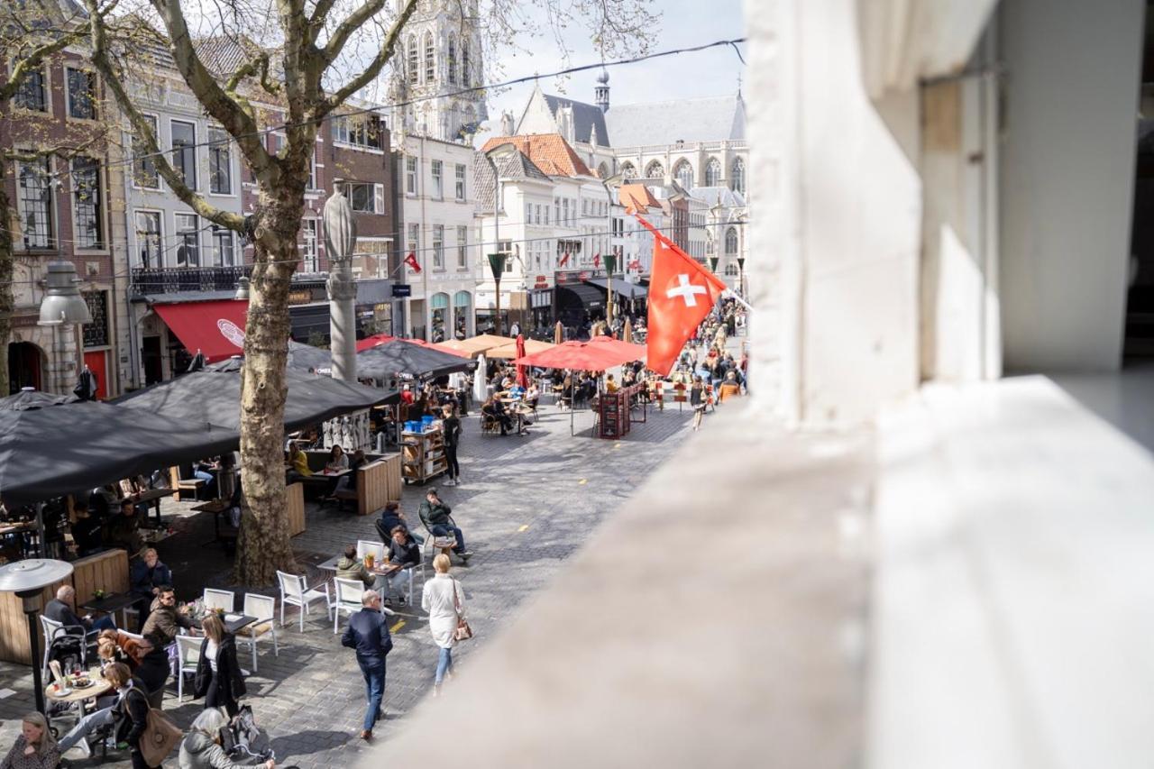 Gloria'S Loft Op De Grote Markt Breda Exteriér fotografie